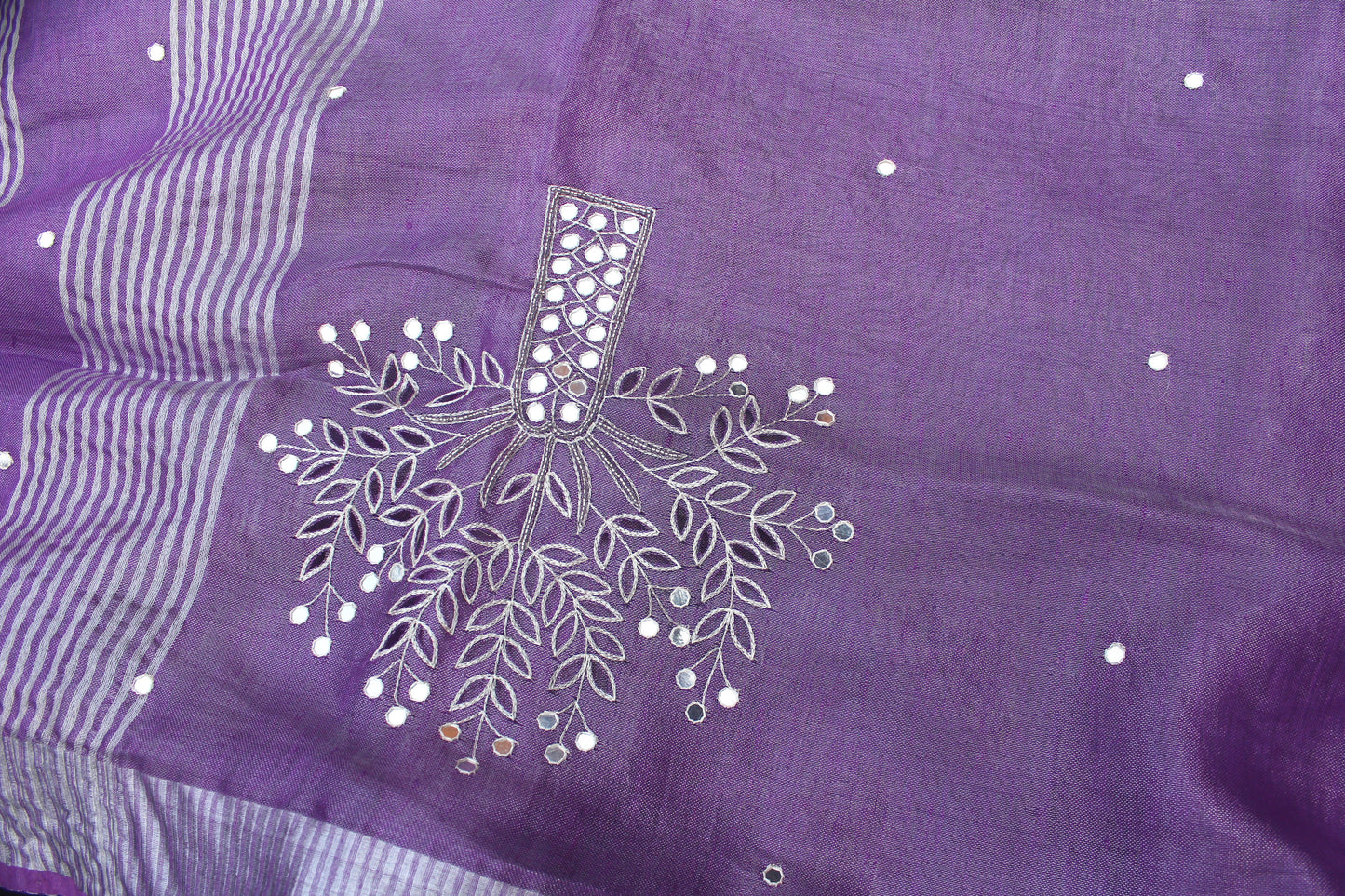 Detail shot of silver zari on purple saree - Roomz Fashion