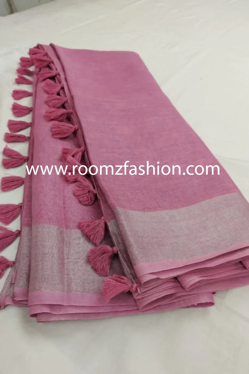 Pink linen saree with silver zari border - Roomz Ethnic Wear Collection