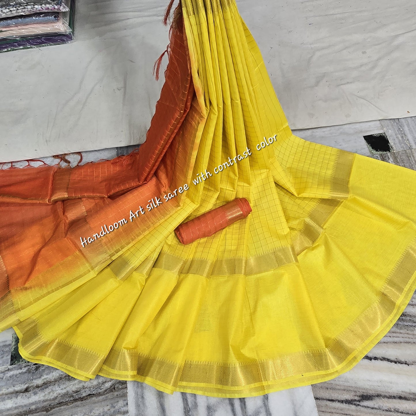 2-inch golden zari border detail