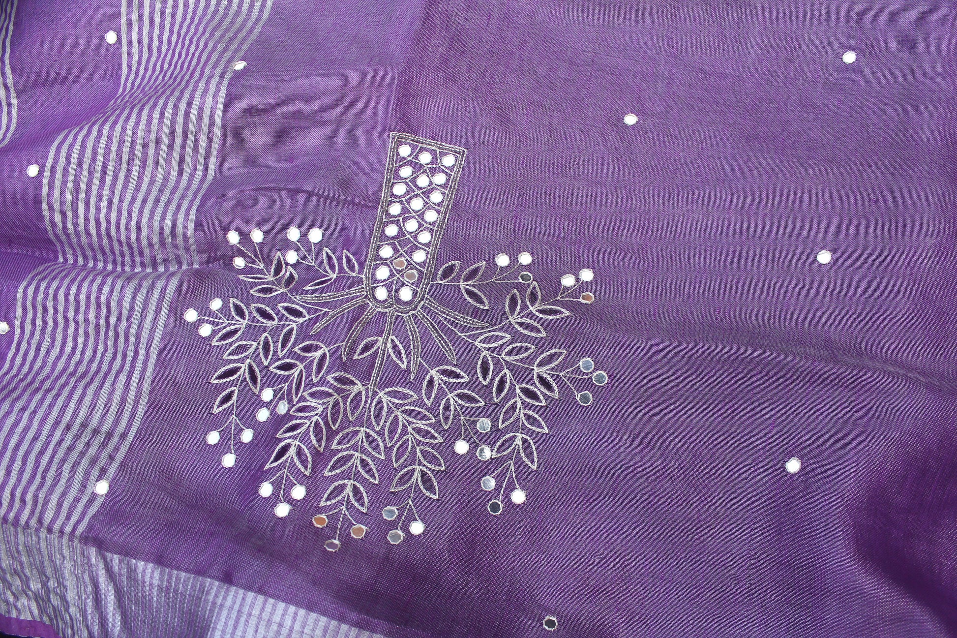 Detail shot of silver zari on purple saree - Roomz Fashion