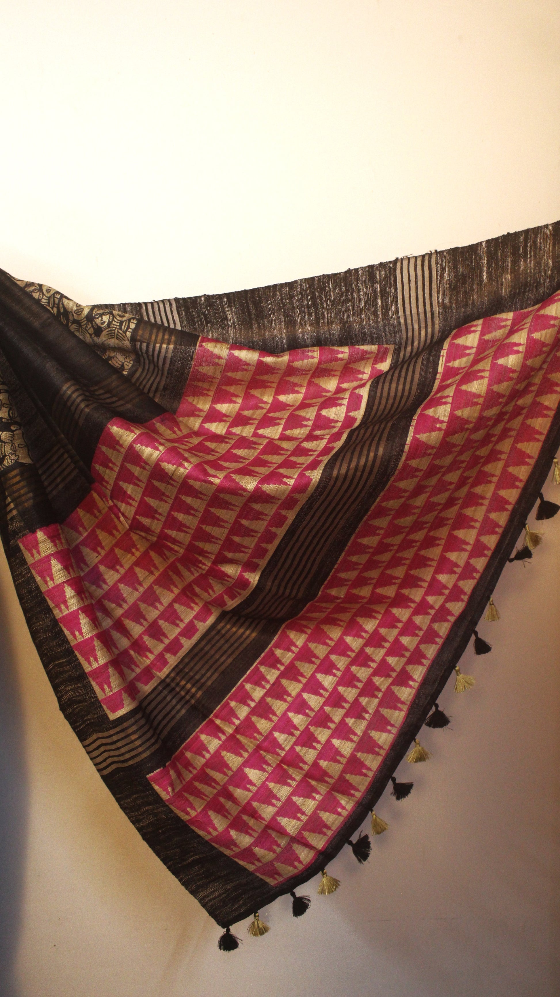 "Silk Mark certified handwoven saree with pink Madhubani design on pallu"