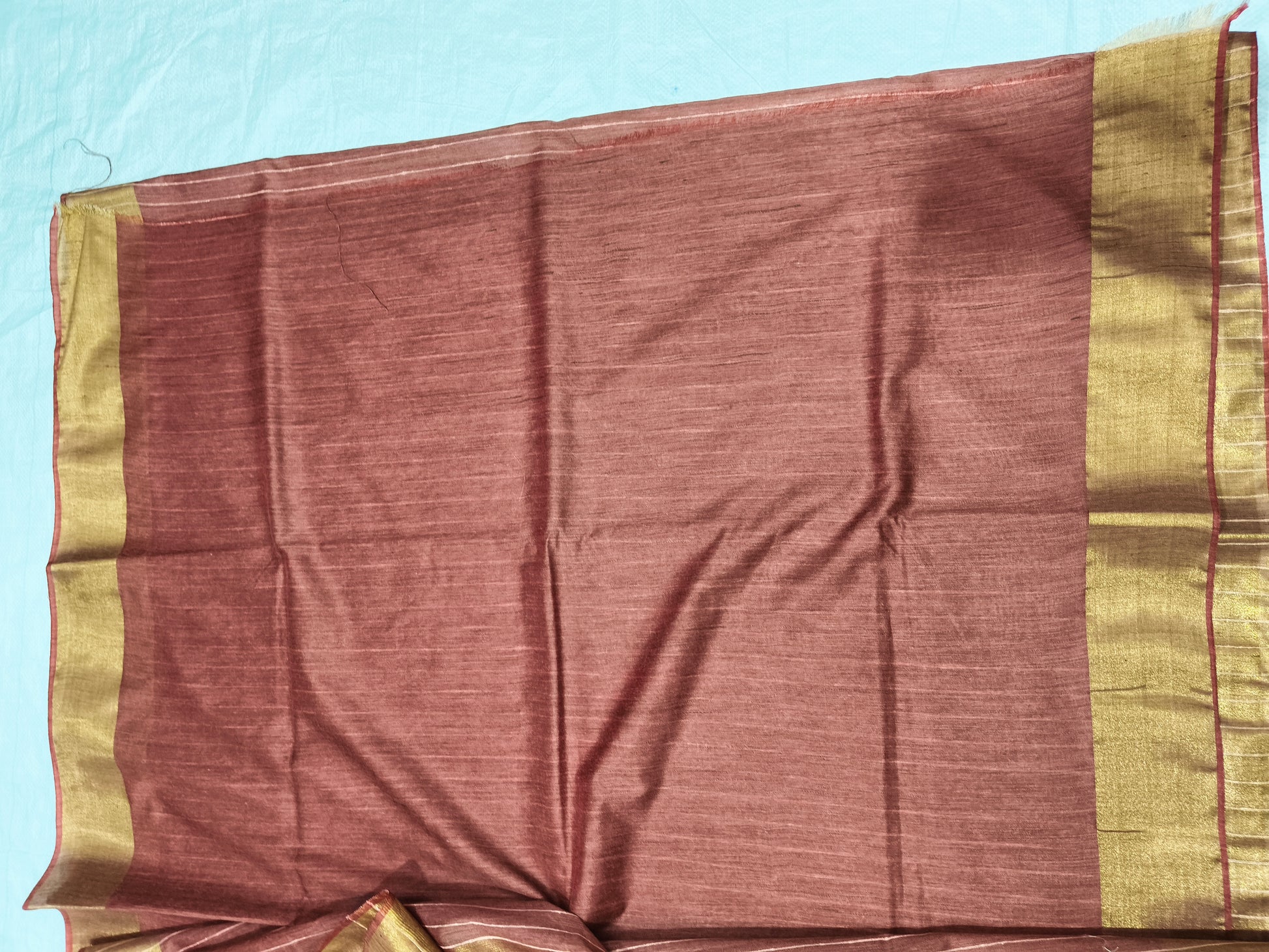 Maroon Organza Viscose saree with matching blouse piece - Roomz Fashion