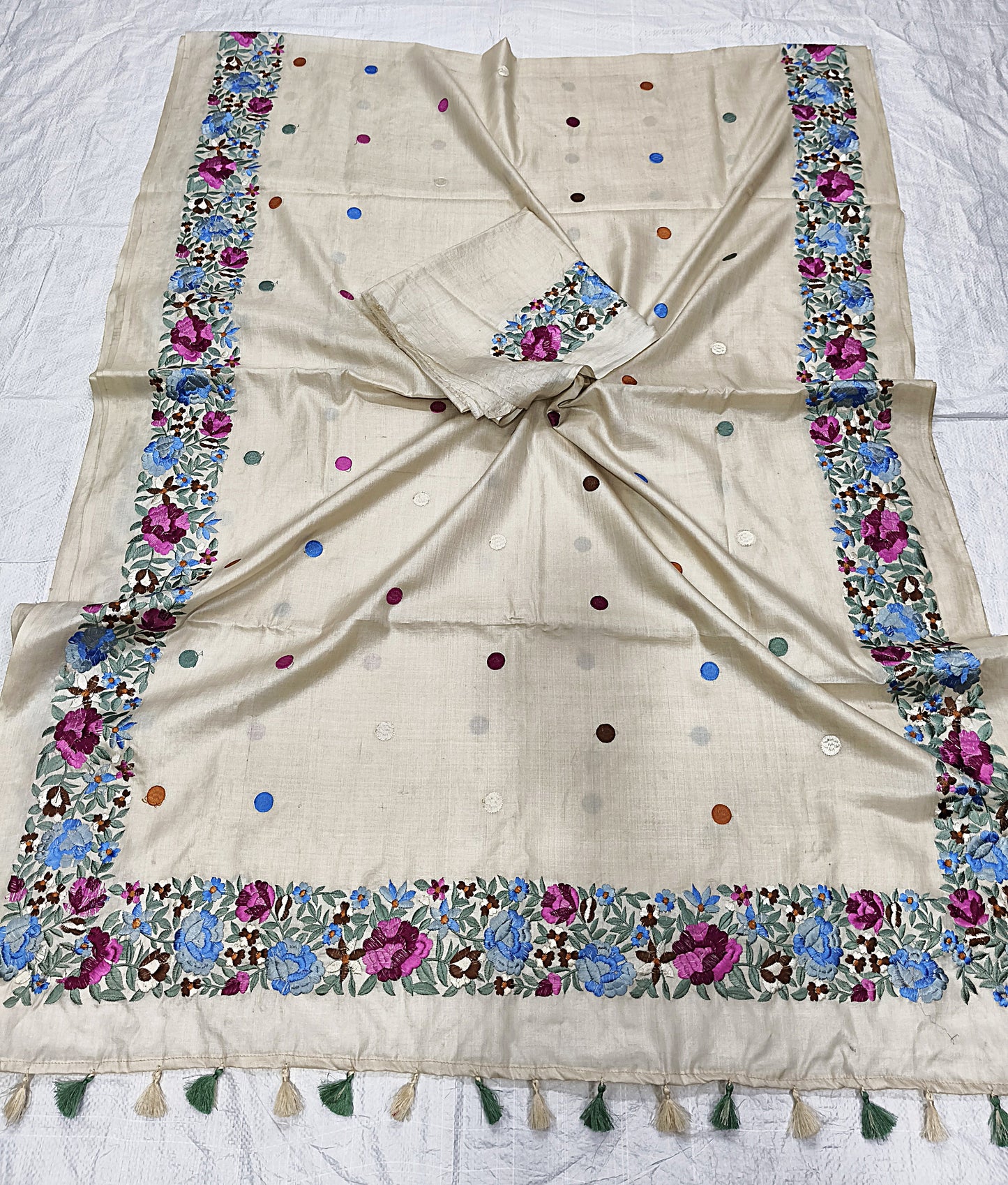 Off-White Tussar Silk Saree with embroidery work - Roomz Fashion