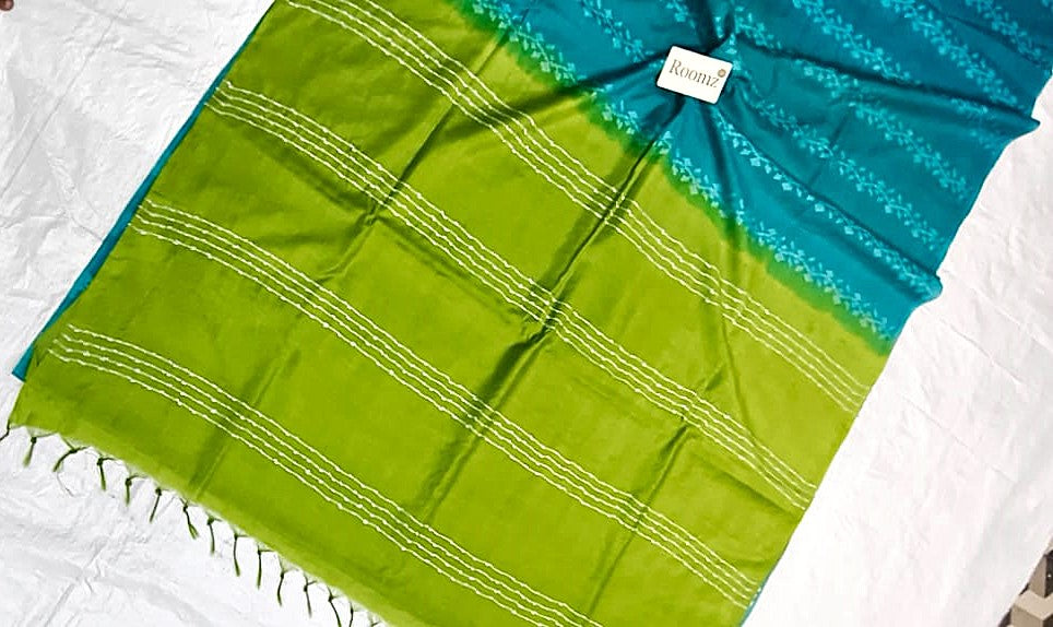 Parrot green contrast pllu with Organza Viscose saree - Roomz Fashion
